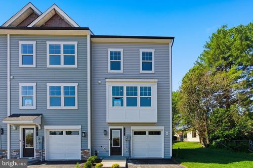 10 Magnolia Ct, GETTYSBURG, PA, 17325-8898 | Card Image