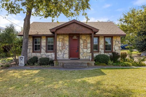 1507 W Pearl St, Granbury, TX, 76048-1827 | Card Image