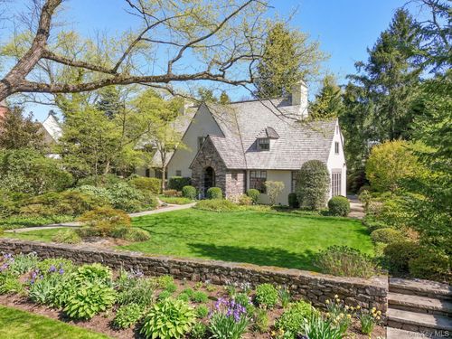 4 High Rd, Bronxville, NY, 10708-4910 | Card Image