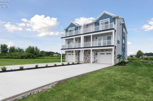 192-2782 S Waterside Ct, Marblehead, OH, 43440-9118 | Card Image