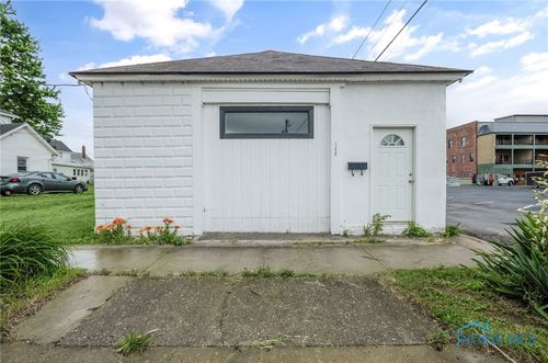 123 Cherry St, Findlay, OH, 45840-4853 | Card Image