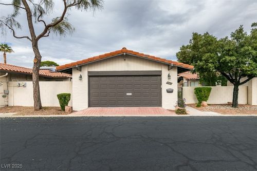 2482 Swan Ln, Las Vegas, NV, 89121-5240 | Card Image