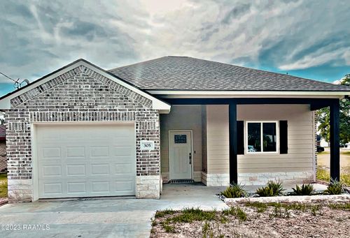 305 Carl Dr, Opelousas, LA, 70570-1131 | Card Image
