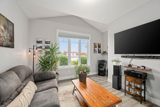 9316 Union Rd, House other with 4 bedrooms, 4 bathrooms and 12 parking in Shedden ON | Image 8