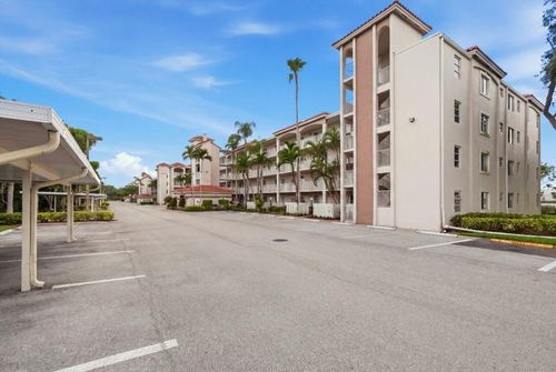 108-6112 Huntwick Ter, Delray Beach, FL, 33484-1848 | Card Image