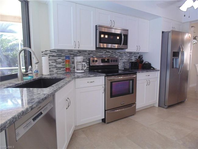 4011 Sw 2 Nd Ave, House other with 3 bedrooms, 2 bathrooms and null parking in CAPE CORAL FL | Image 5
