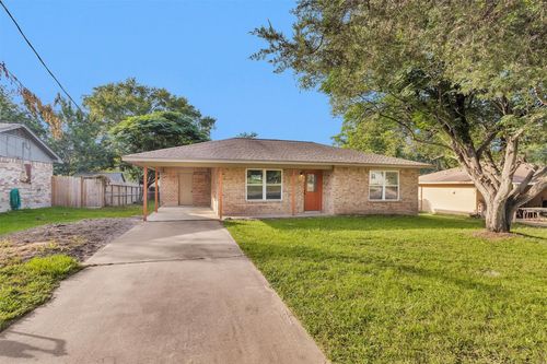 213 County Line Rd, Willis, TX, 77378-8329 | Card Image