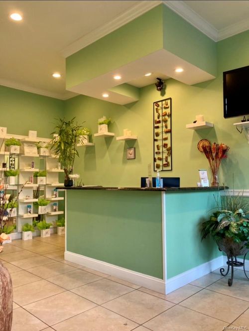 549 N State Rd, Briarcliff Manor, NY, 10510-1566 | Card Image