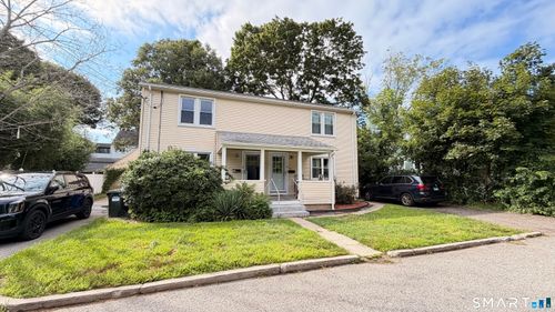 21-19-21 Quarry St, Norwich, CT, 06360-6111 | Card Image