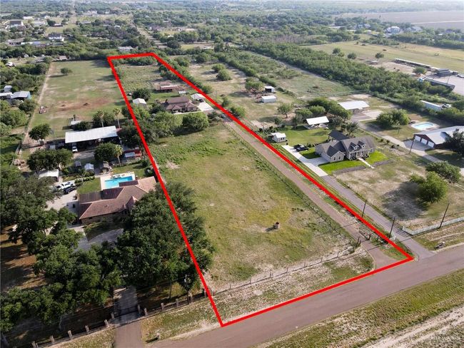 5213 Mile 8 1/2 Rd, House other with 3 bedrooms, 3 bathrooms and 2 parking in Edinburg TX | Image 25