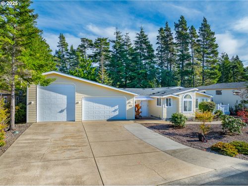 852 Munsel Creek Loop, Florence, OR, 97439-9297 | Card Image