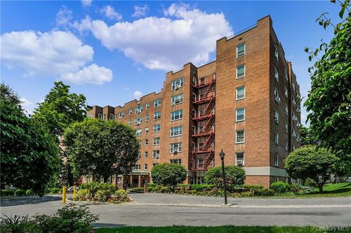 2c-290 Collins Ave, Mount Vernon, NY, 10552-1708 | Card Image