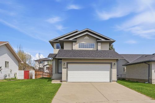 1702 Riverside Dr Nw, High River, AB, T1V1W9 | Card Image