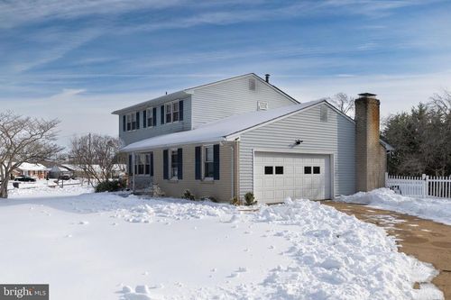 2606 Salem Dr, WILMINGTON, DE, 19808-3824 | Card Image