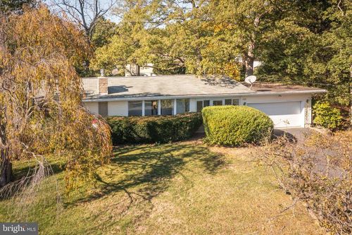 135 Indian Hill Rd, BOALSBURG, PA, 16827-1623 | Card Image