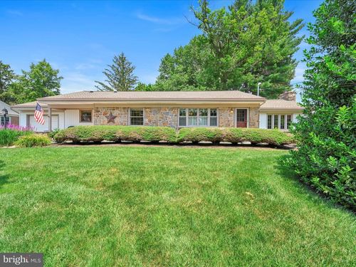 2109 Lyndell Dr, LANCASTER, PA, 17601-5727 | Card Image