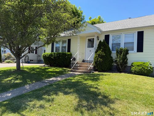 30 Aceto St, Branford, CT, 06405-3702 | Card Image