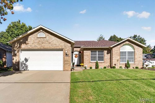 914 N Rapp Ave, Columbia, IL, 62236-1120 | Card Image