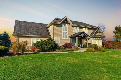 250 Old Onondaga Road E, Brantford, ON, N3R0C1 | Card Image