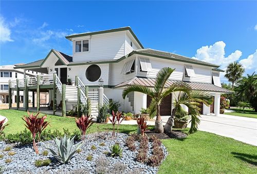 101 Dominica Ln, BONITA SPRINGS, FL, 34134-8512 | Card Image