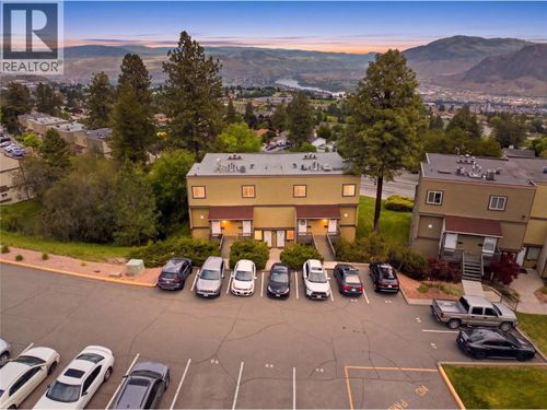 82-1750 Summit Dr, Kamloops, BC, V2E1Y1 | Card Image