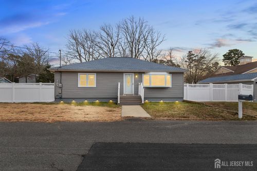 105 Shodda St, Forked River, NJ, 08731-3538 | Card Image