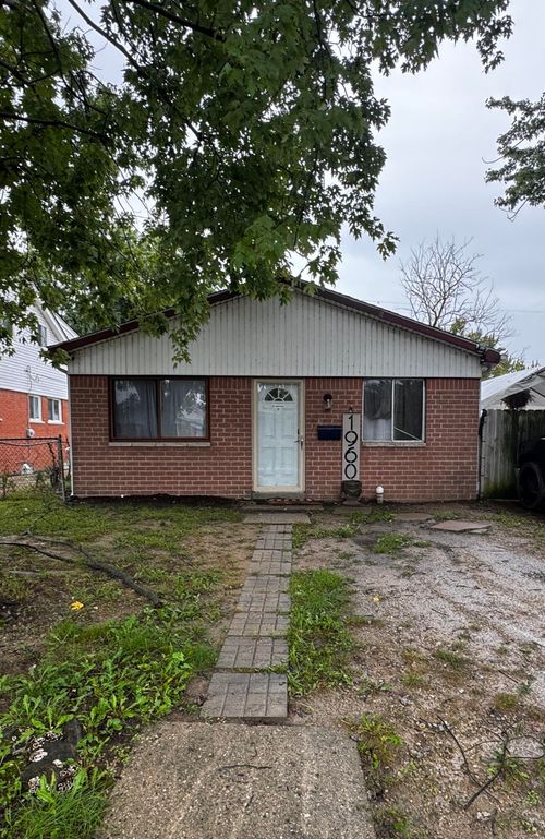 19606 Opal Street, Clinton Charter Township, MI, 48035 | Card Image