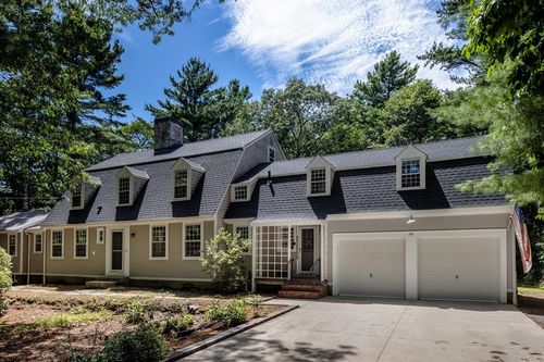 92 Front St, Marion, MA, 02738-1662 | Card Image