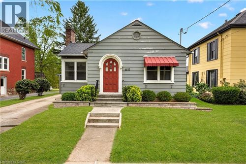 4937 King Street, Beamsville, ON, L0R1B0 | Card Image
