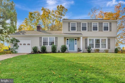 3 Shaston Ct, COCKEYSVILLE, MD, 21030-2924 | Card Image