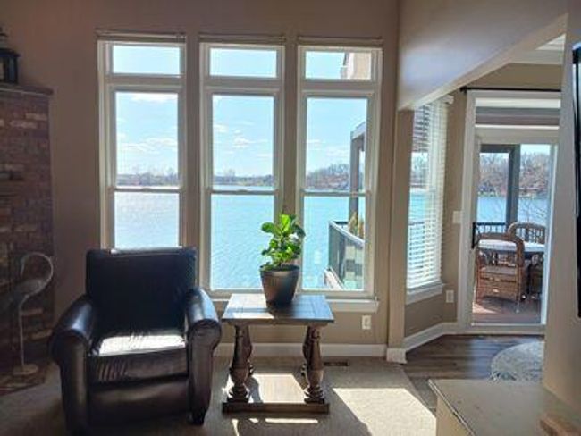 935 Stony Lake Ct, Condo with 2 bedrooms, 3 bathrooms and null parking in Oxford MI | Image 4