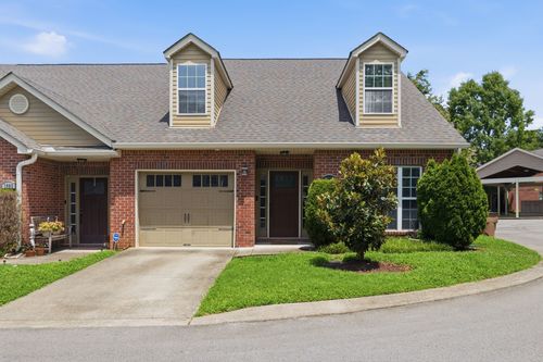 3067 Whitland Crossing Dr, Nashville, TN, 37214-3570 | Card Image