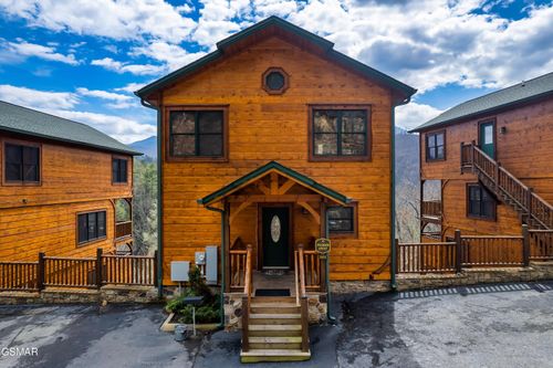 852 Resort Way, Gatlinburg, TN, 37738 | Card Image