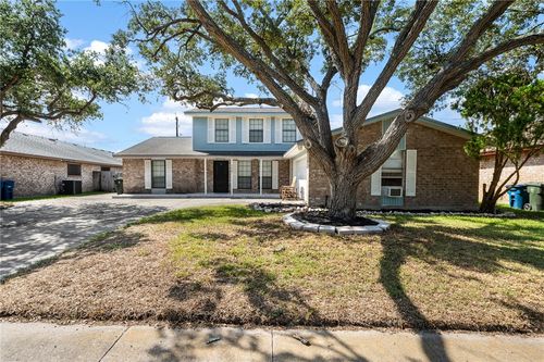 5009 Crestwick Dr, Corpus Christi, TX, 78413-3618 | Card Image