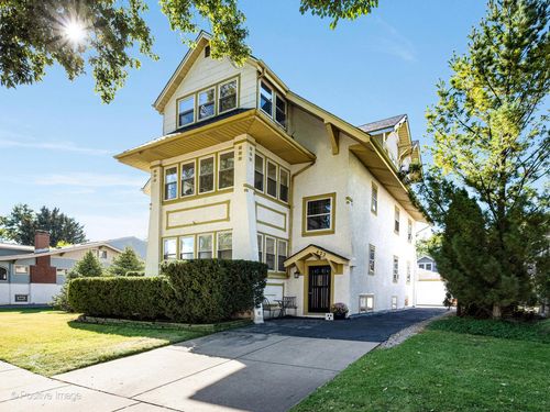 422 S Madison Ave, La Grange, IL, 60525-6338 | Card Image