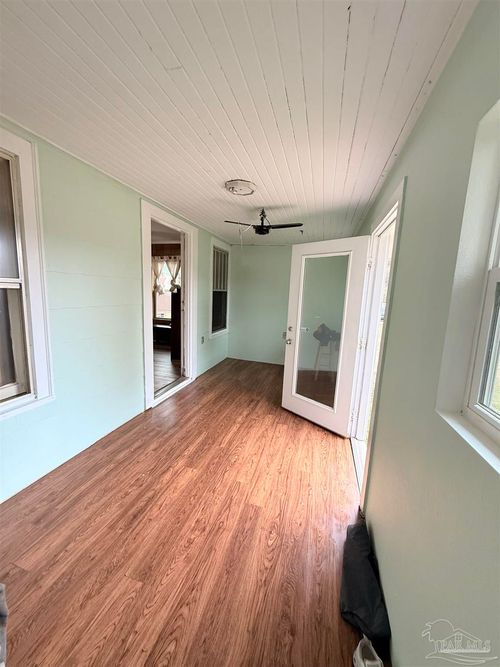 3705 W Cervantes St, Pensacola, FL, 32505-7351 | Card Image