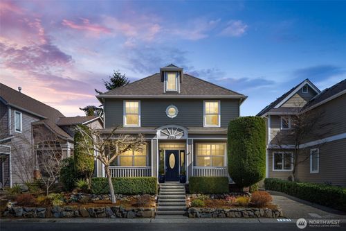 4234 249th Court Se, Sammamish, WA, 98029 | Card Image