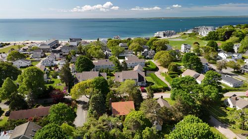 46 Harbor Ave, Falmouth, MA, 02540-3524 | Card Image