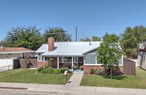 380 S Bailey St, Fallon, NV, 89406-3243 | Card Image