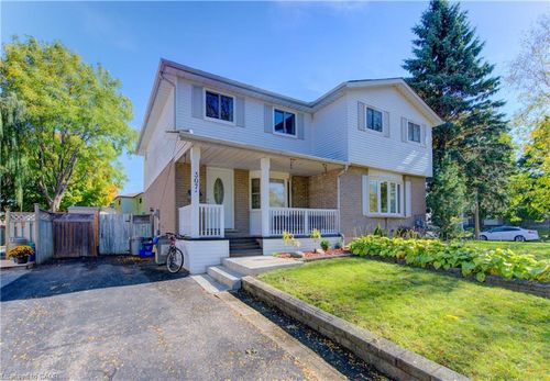 a-307 Northlake Dr, Waterloo, ON, N2V1W5 | Card Image