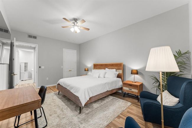 APT-237 - 2400 Mccue Rd, Condo with 2 bedrooms, 1 bathrooms and 2 parking in Houston TX | Image 15