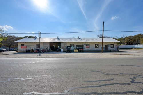 2220 Old Millsap Hwy, Mineral Wells, TX, 76067-8050 | Card Image