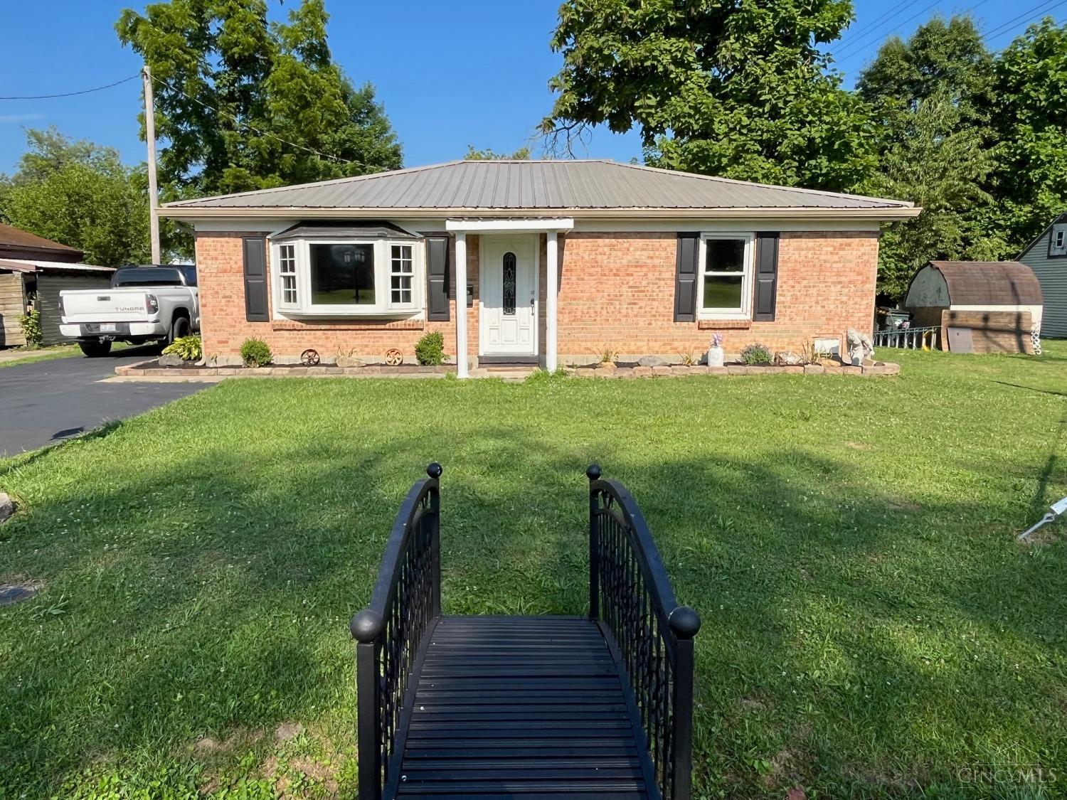 East St, Bethel, OH 45106