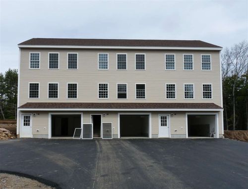 unit-1-30 Eagle Ridge Rd, Sandown, NH, 03873-2379 | Card Image