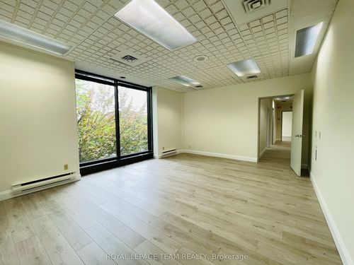 301-450 Rideau St, Ottawa, ON, K1N5Z4 | Card Image