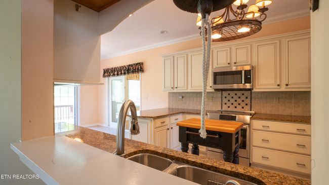 304 Chuniloti Cir, House other with 3 bedrooms, 3 bathrooms and null parking in Loudon TN | Image 30