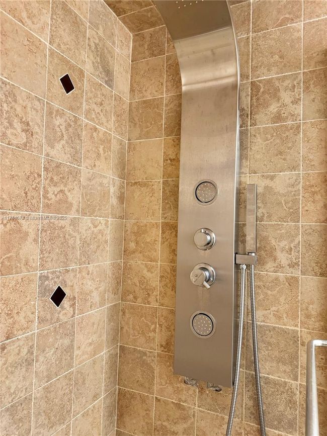 APT-126 - 900 Atlantic Shores Blvd, Home with 1 bedrooms, 1 bathrooms and null parking in Hallandale Beach FL | Image 69