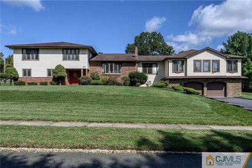 221 Eyland Ave, Succasunna, NJ, 07876-1194 | Card Image