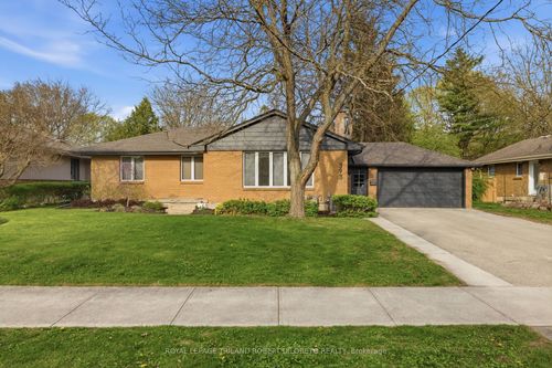 393 Fox Ave, London, ON, N6G1H7 | Card Image