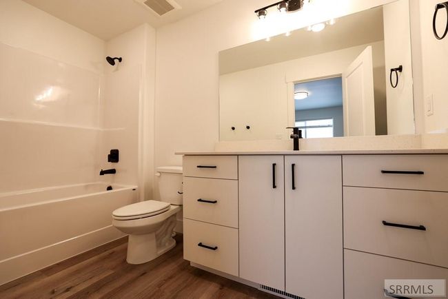 APT-1 - 1163 Lilah, Condo with 3 bedrooms, 3 bathrooms and 2 parking in Rigby ID | Image 9